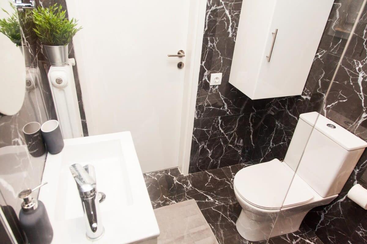 Comfortable Apartment In Athens Downtown Buitenkant foto
