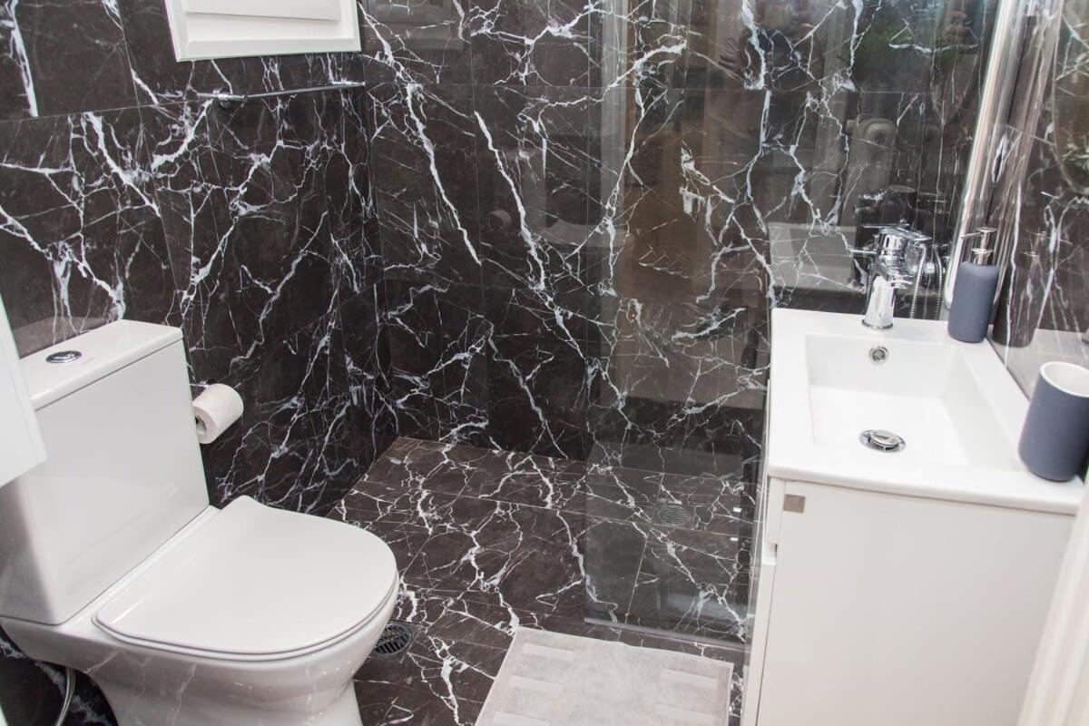 Comfortable Apartment In Athens Downtown Buitenkant foto